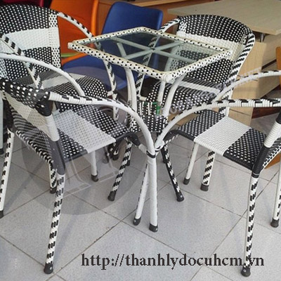 Thanh lý bàn ghế cafe giả mây