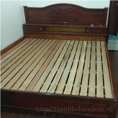 Thanh lý giường gỗ căm xe